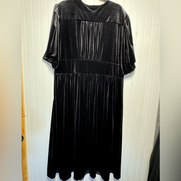 Lauren Ralph Lauren Black Velvet Dress Size 3X - Picture 2 of 6